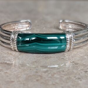 Elegant Silver and Green Malachite Cuff Bracelet